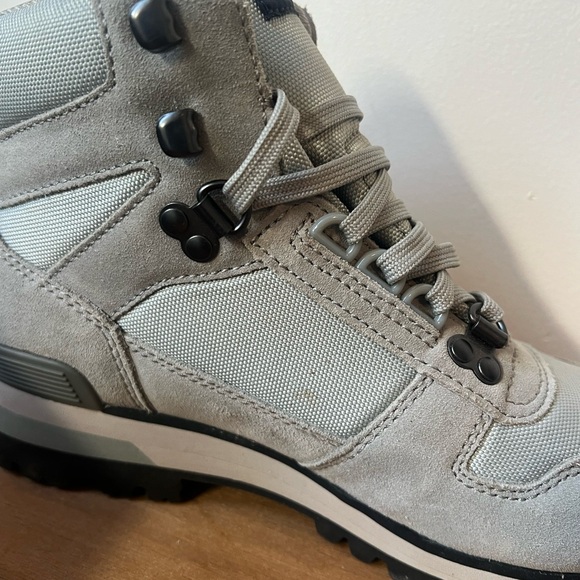 Vasque Clarion ‘88 GTX Hiking Boots - Women’s Size 8M - Gray/Limestone - NWOT! - Picture 4 of 7